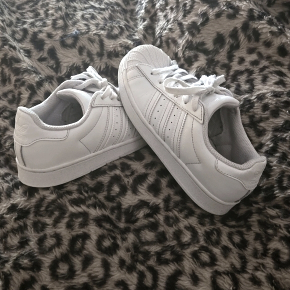 Little Kids' adidas Originals Superstar Shoe Size 1 Little Boys or Girls!